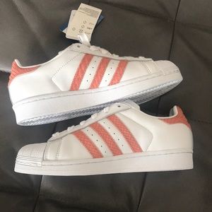 NEW Adidas Classic Superstar Shoes